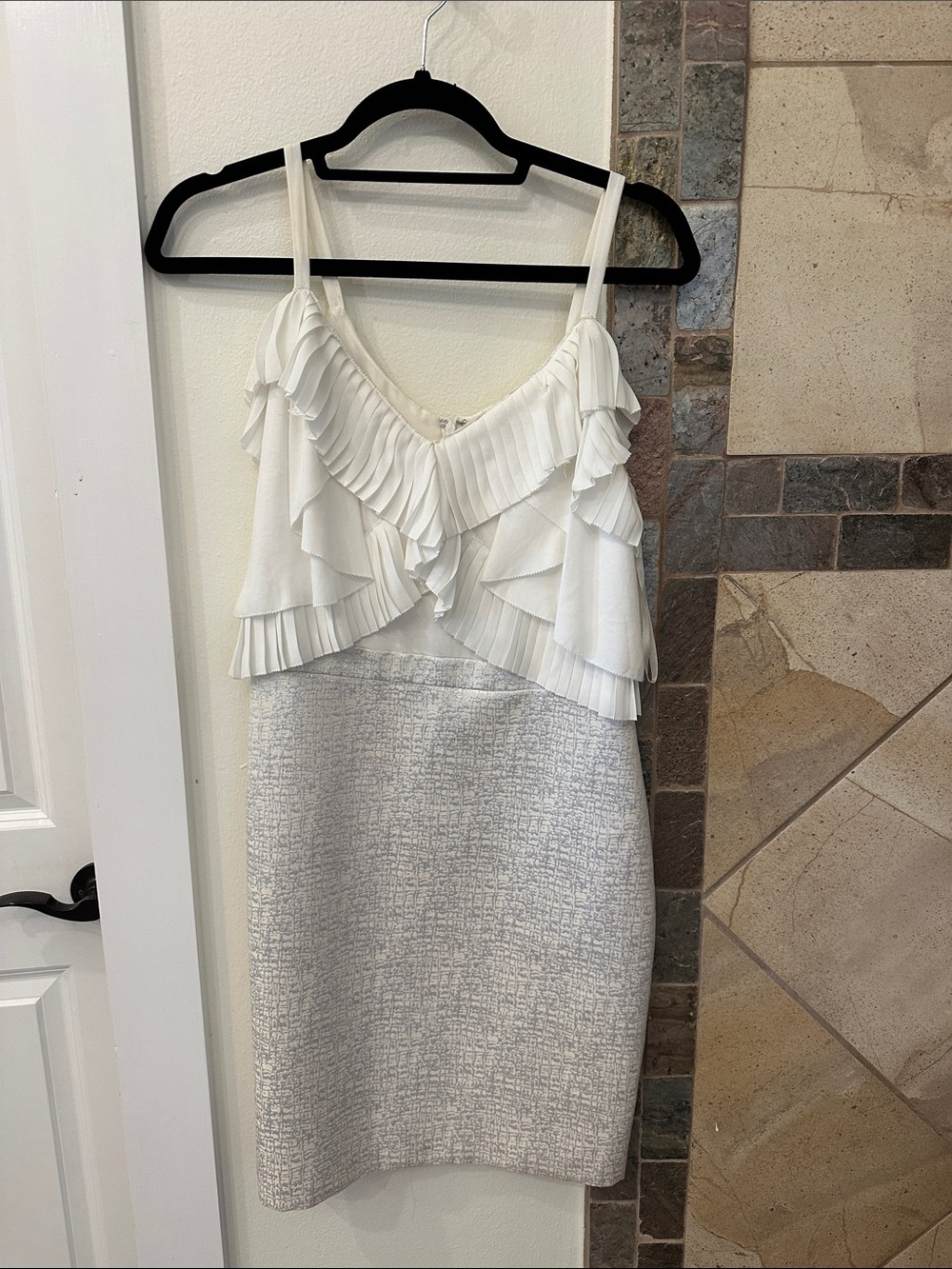 Ruffled White Textured Sheath Dress: loft size 2